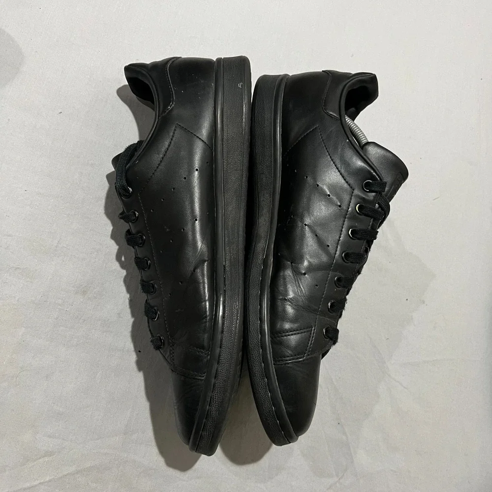 Adidas Stan Smith Mens Triple Black Lace Up Prime Comfort Low Sneaker Shoes 13